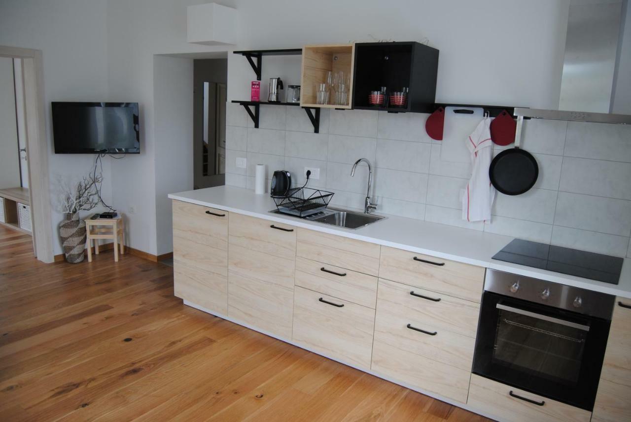 With Free Parking Apartment