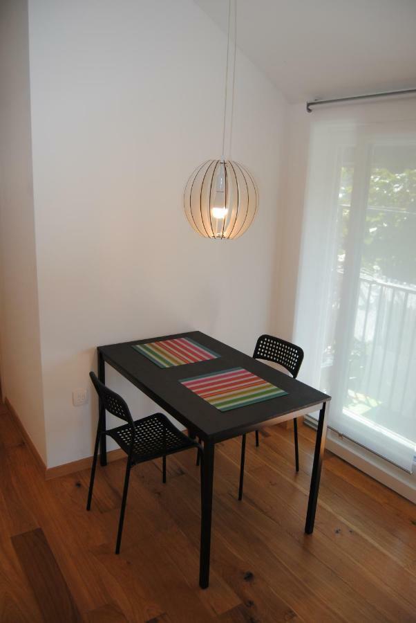 With Free Parking Apartment